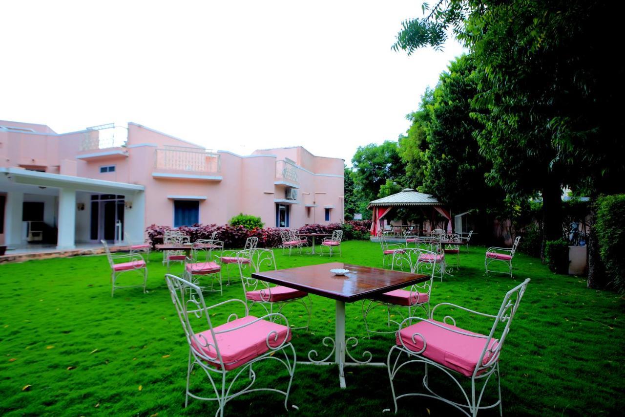 Gajraj The Baneria House Udaipur Buitenkant foto